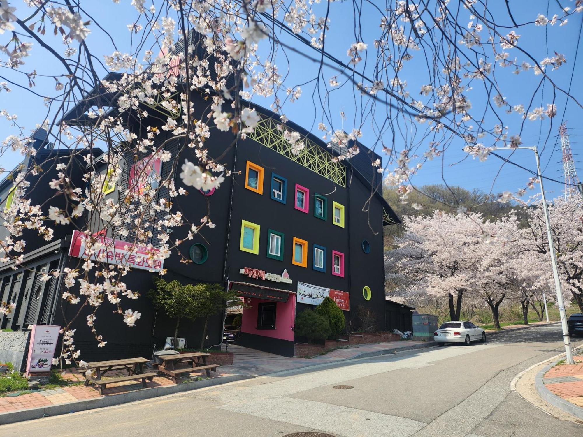 Firenze Motel อาซัน ภายนอก รูปภาพ