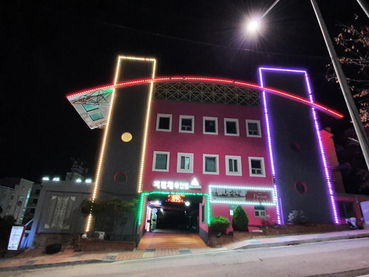Firenze Motel อาซัน ภายนอก รูปภาพ